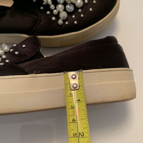 Steve Madden Embellished Slip-On Shoes Size 6 - Picture 9 of 9
